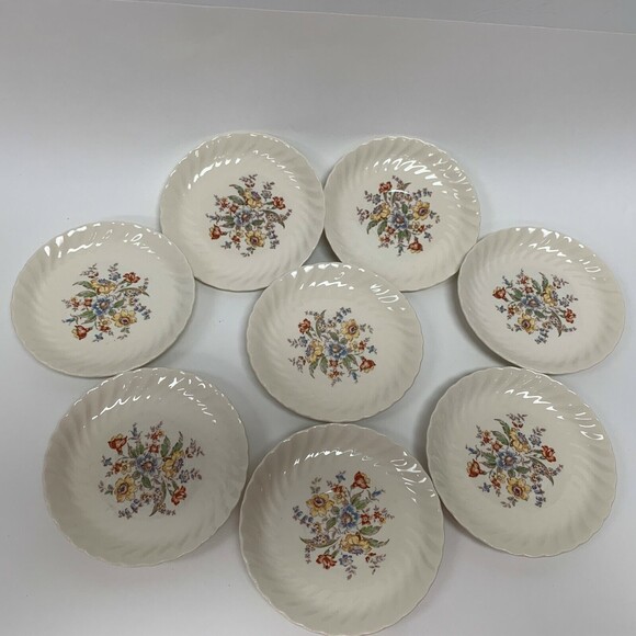 Vintage Clifton by Royal Saucers Ivory Floral Swirl Rim Lot of 8 - Picture 1 of 6